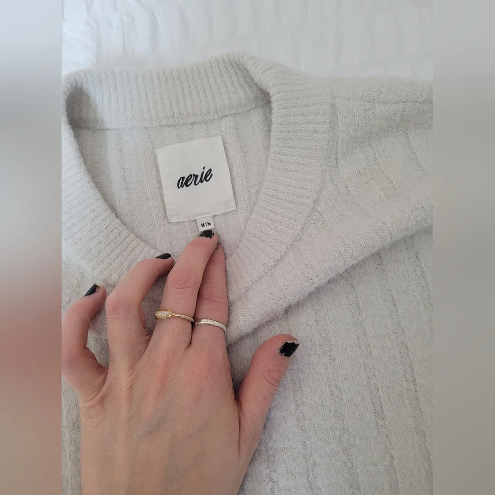 Cozy Ribbed Knit Sweater - Picture 2 of 4